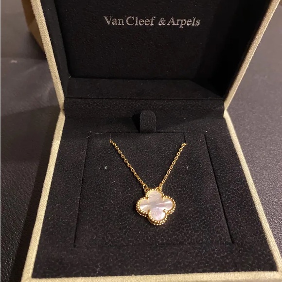 VC&A Alhambra Necklace – White Onyx {Full Set} - Picture 2 of 3